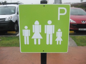 Car park sign in one of the supermarkets in Noumea. We wanted to color one of them in pink and one black. 